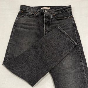 Levi Wedgie Straight Jean